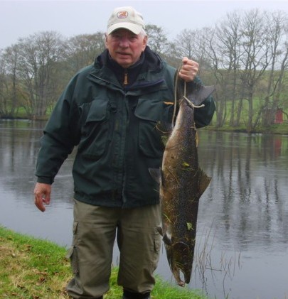 og igen, ja, Peter med hans laks...