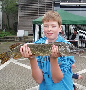 Bjrn tog fire gedder ved Foreningernes Dag -